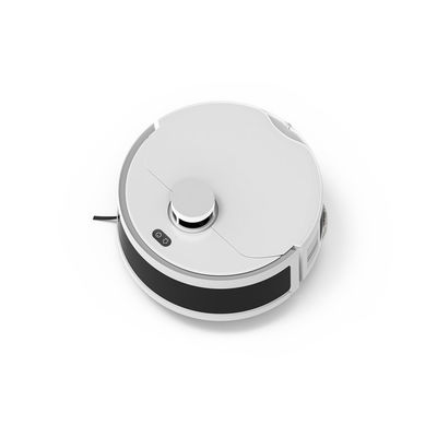 2人ごみ箱のコレクターを空けているTuya APP 1人の床のロボット掃除機の自己に付き